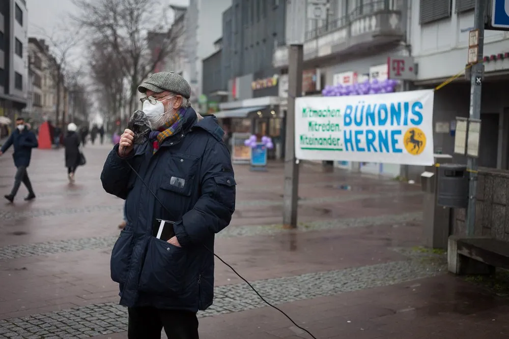 Jörg Höhfeldt (Der Schorsch aus Baukau) auf der Kundgebung